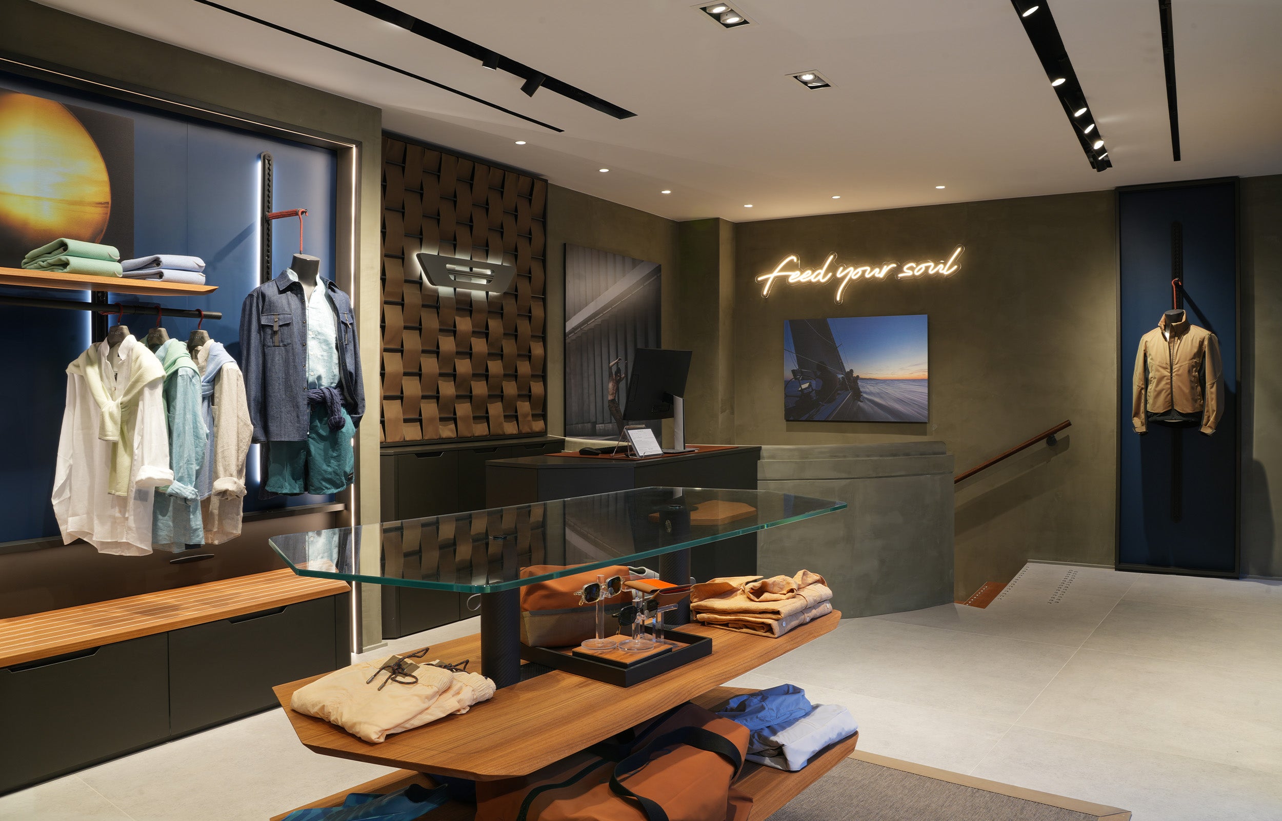 SEASE Flagship Stores SEASE SEASE Flagship Stores SEASE